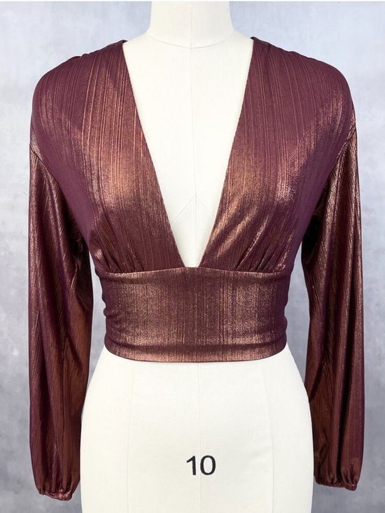 Wayf Tops - NEW! WAYF Metallic‎ Copper Tie Back Long Sleeve Crop Top women’s size Small NWT